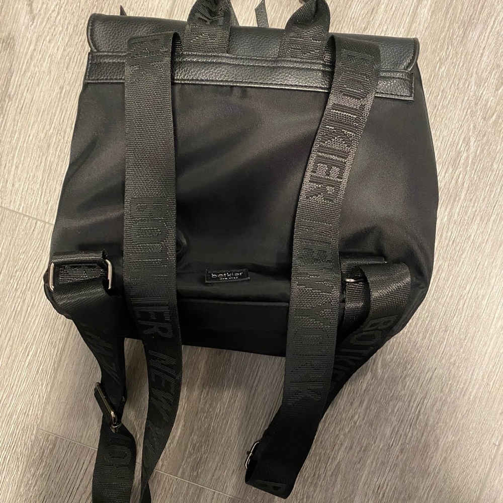 Botkier trigger backpack - Picture 3 of 5